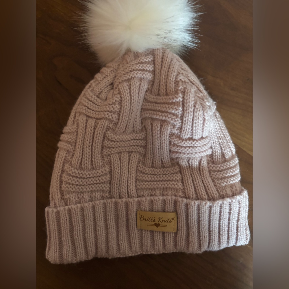 Knit style beanie with fleece lining